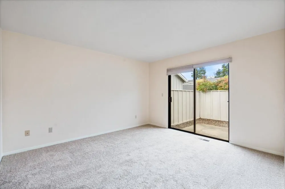 729 Helen Drive Hollister, CA 95023
