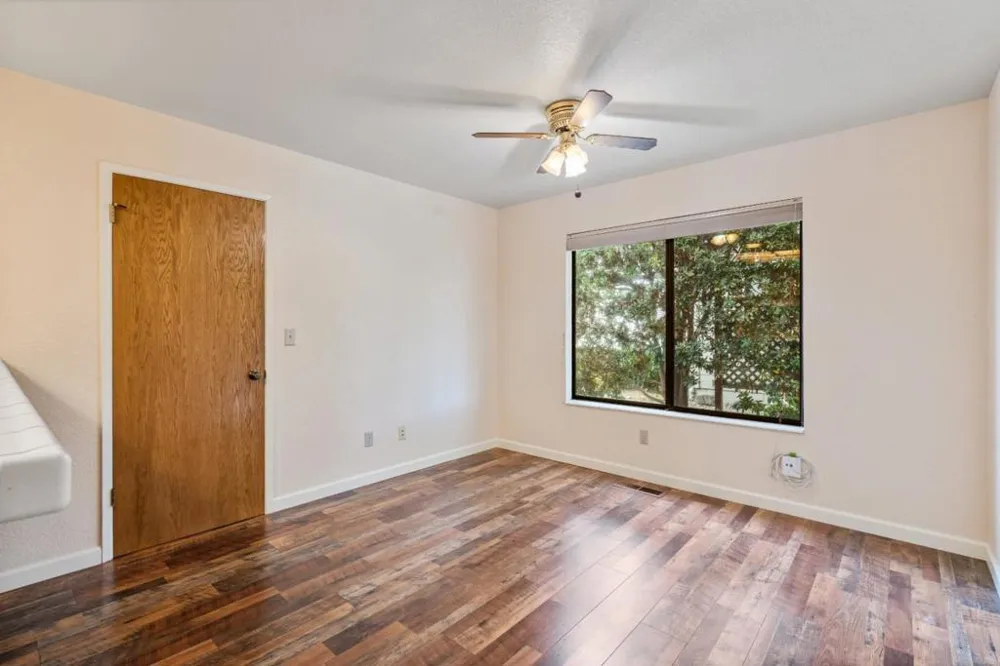 729 Helen Drive Hollister, CA 95023