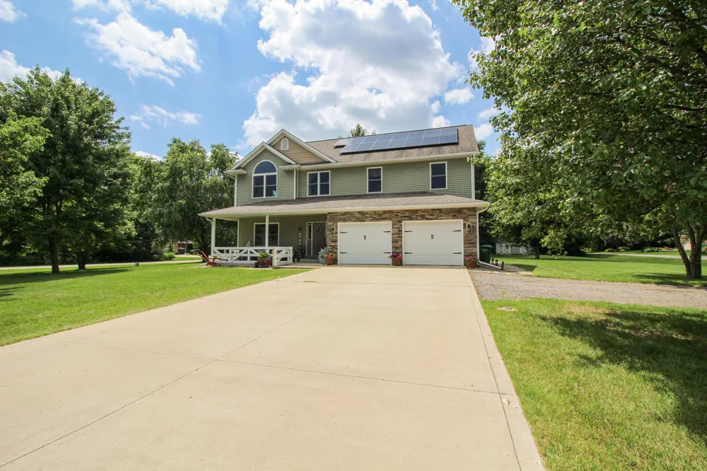 56056 Truman Drive Three Rivers, MI 49093