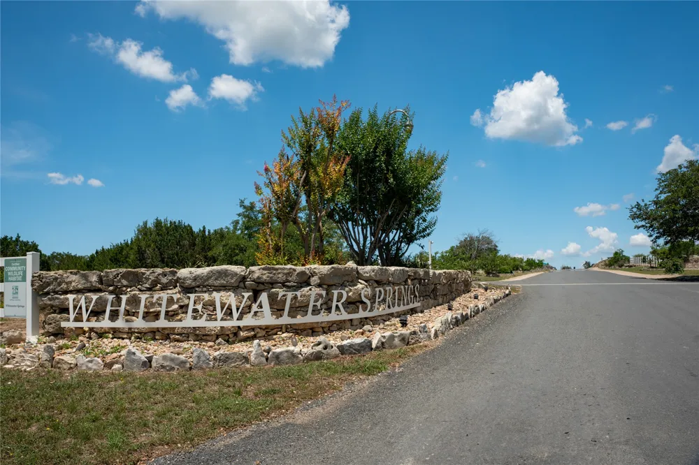 183 Suncrest Trail Bertram, TX 78605