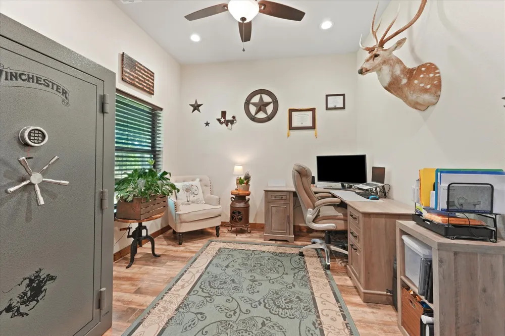 9861 Fm-66 Maypearl, TX 76064