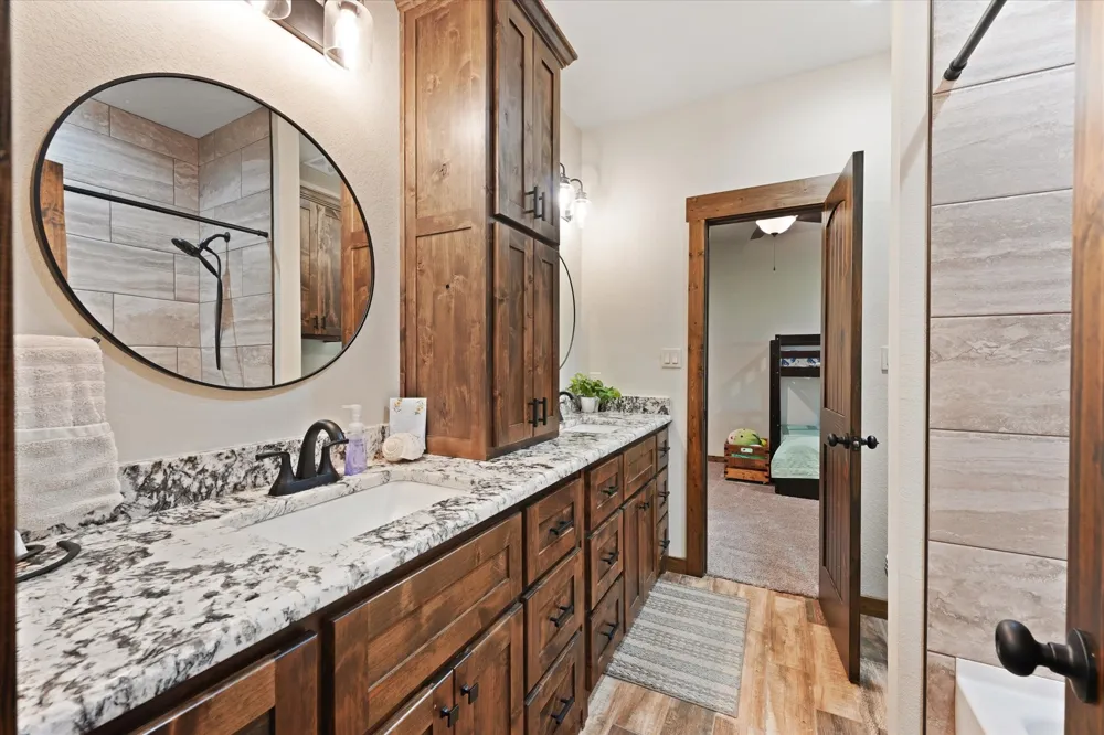 9861 Fm-66 Maypearl, TX 76064