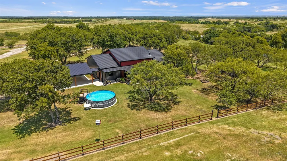 9861 Fm-66 Maypearl, TX 76064