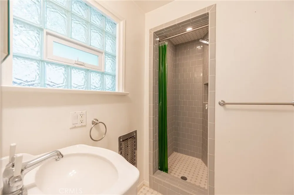 432 Fernwood Pacific Topanga, CA 90290