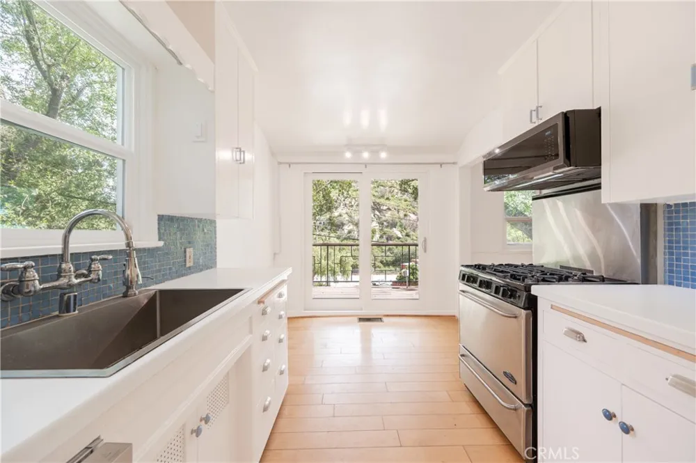 432 Fernwood Pacific Topanga, CA 90290
