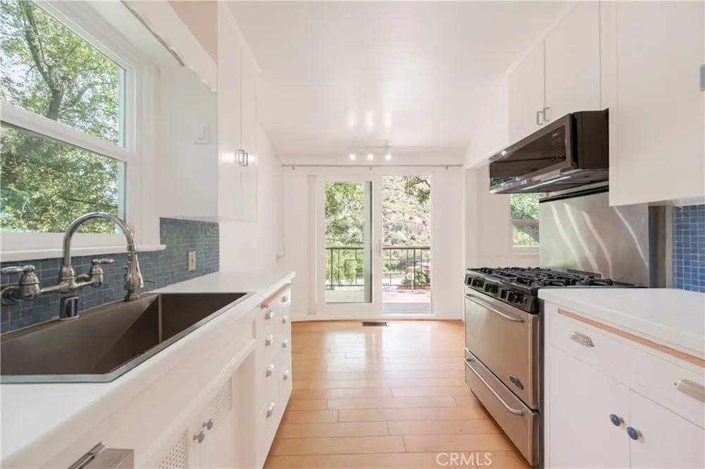 432 Fernwood Pacific Topanga, CA 90290
