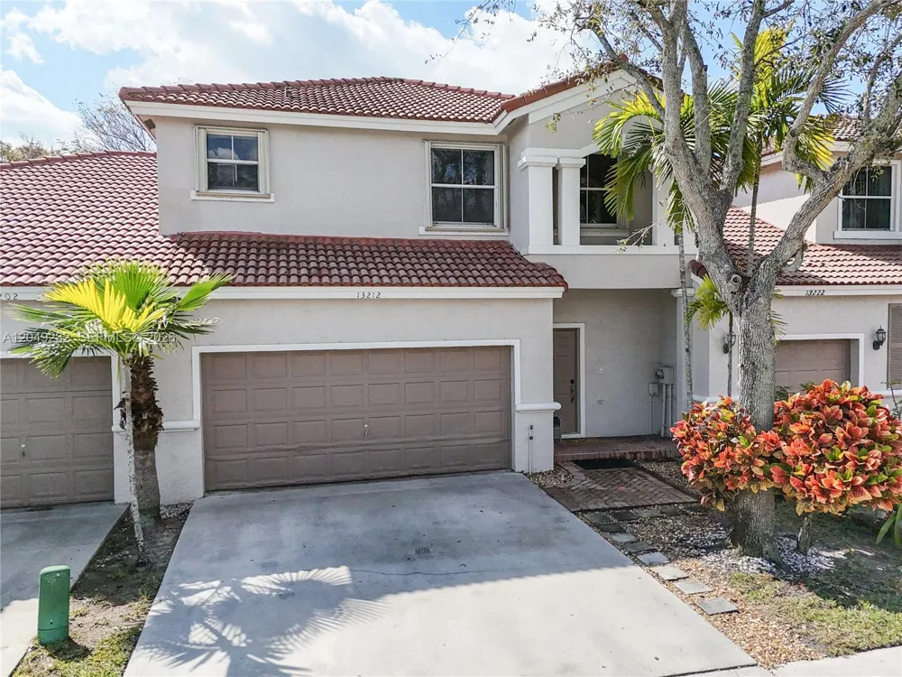 13212 NW 8th St #13212 Pembroke Pines, FL 33028