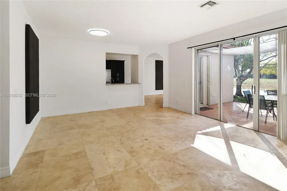 13212 NW 8th St #13212 Pembroke Pines, FL 33028