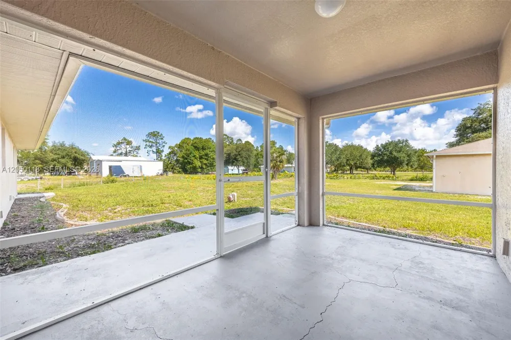 7764 14th Pl La Belle, FL 33935