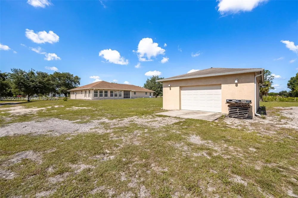 7764 14th Pl La Belle, FL 33935