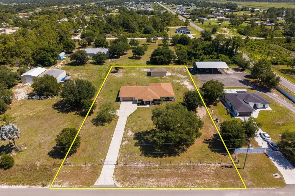 7764 14th Pl La Belle, FL 33935
