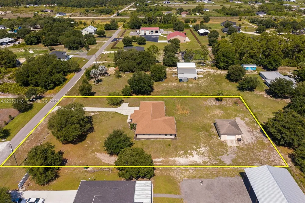 7764 14th Pl La Belle, FL 33935
