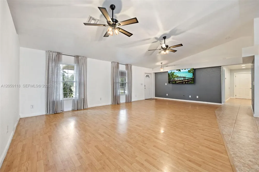 7764 14th Pl La Belle, FL 33935