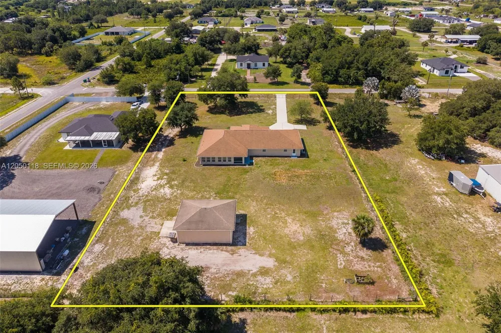 7764 14th Pl La Belle, FL 33935
