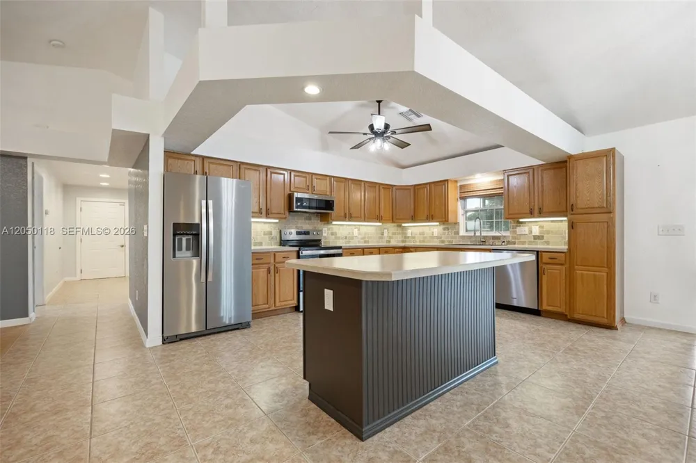 7764 14th Pl La Belle, FL 33935