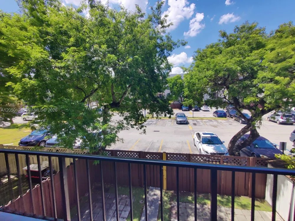 5705 W 20th Ave #215 Hialeah, FL 33012