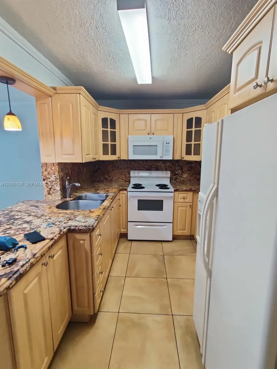 5705 W 20th Ave #215 Hialeah, FL 33012
