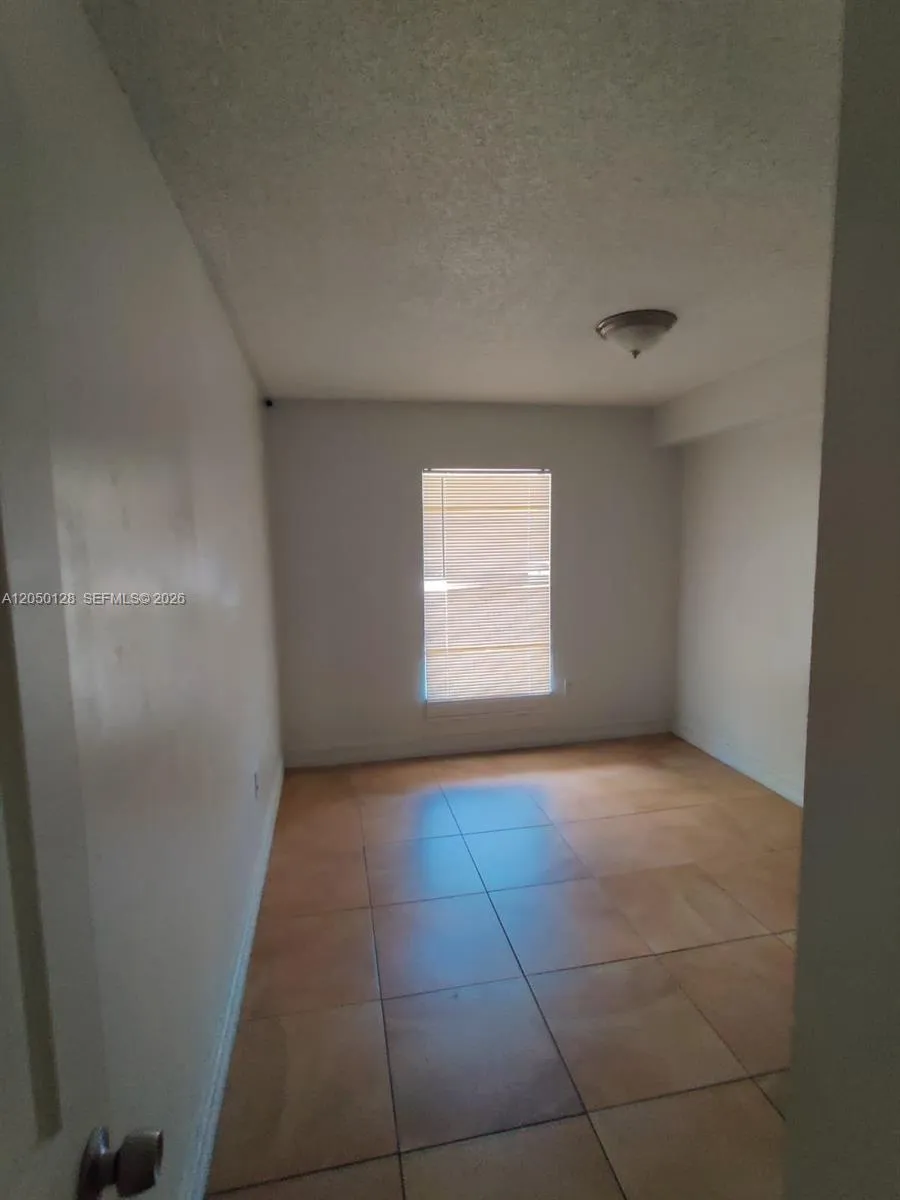 5705 W 20th Ave #215 Hialeah, FL 33012