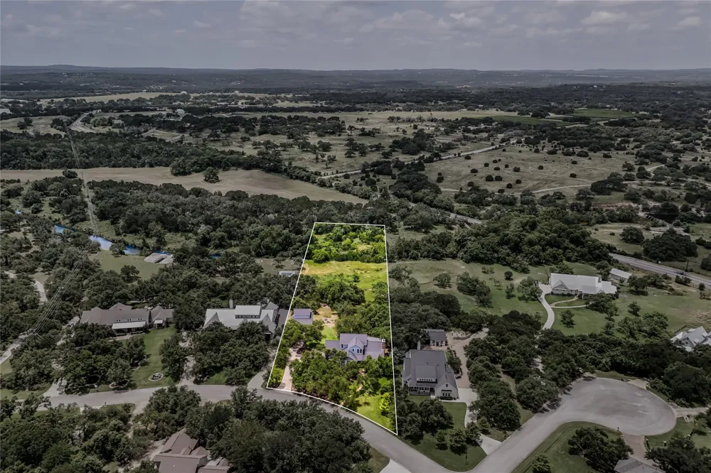 1296 Trebled Waters Trail Driftwood, TX 78619
