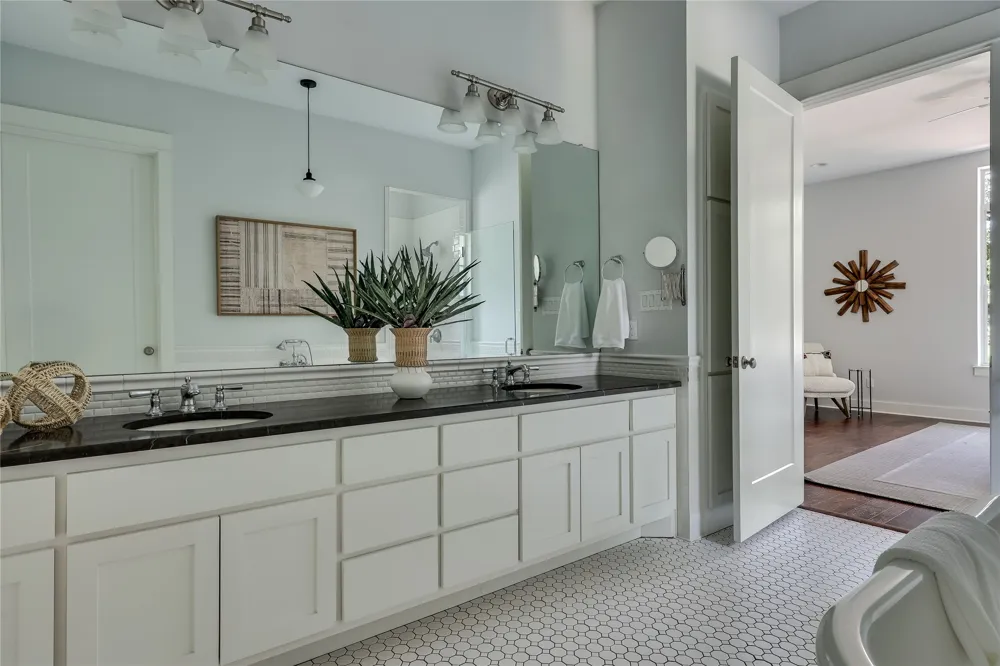 1296 Trebled Waters Trail Driftwood, TX 78619