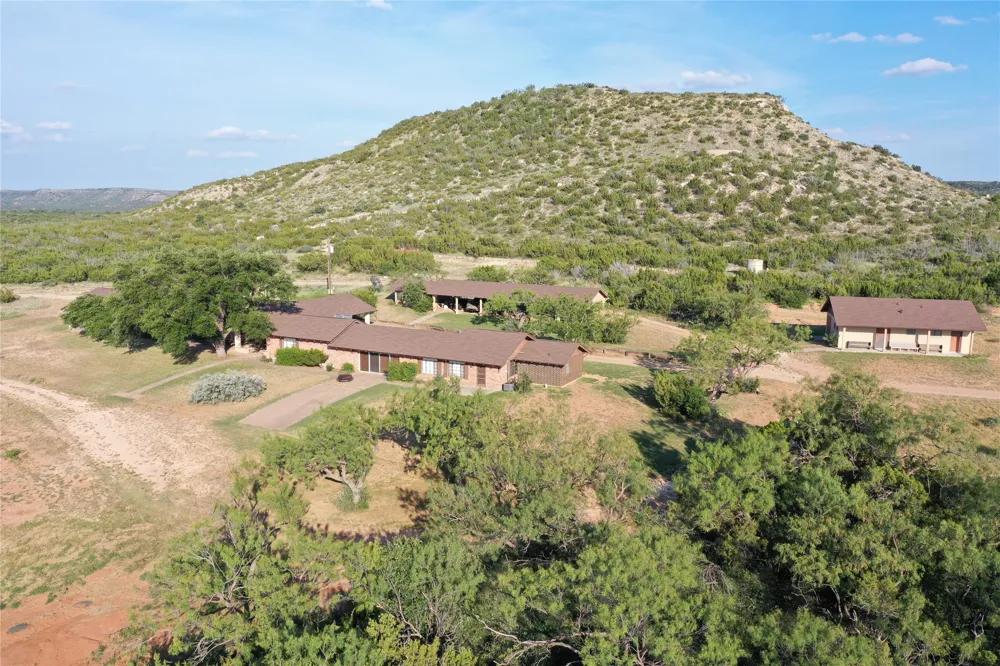 144000 TX Hwy 208 Robert Lee, TX 76945
