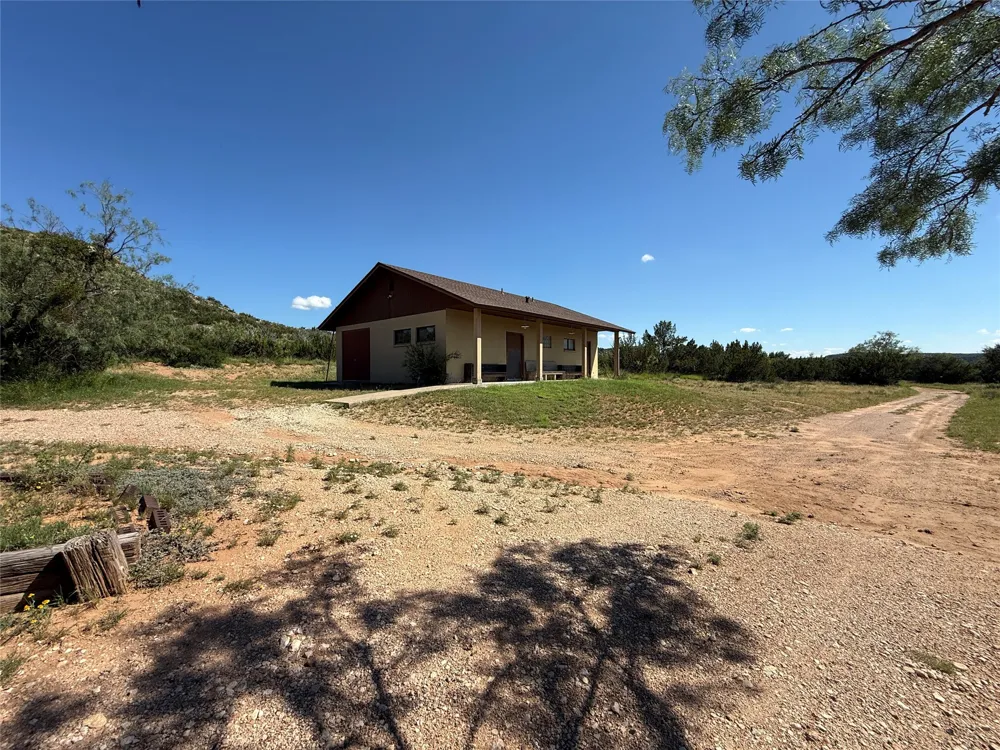 144000 TX Hwy 208 Robert Lee, TX 76945