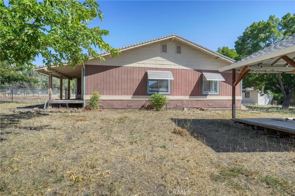 17002 Acacia Clearlake Oaks, CA 95423