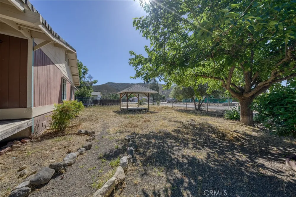 17002 Acacia Clearlake Oaks, CA 95423