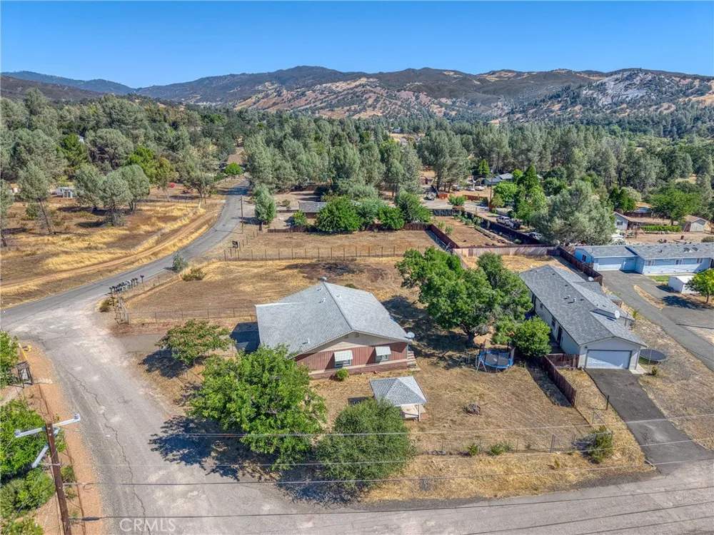 17002 Acacia Clearlake Oaks, CA 95423