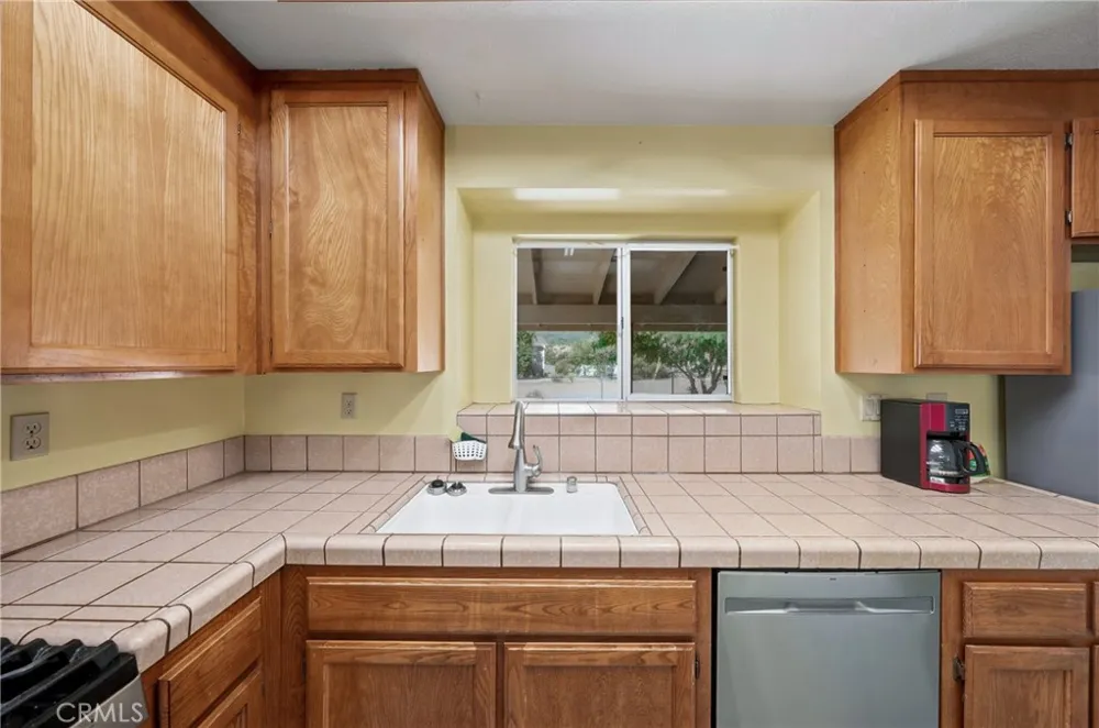 17002 Acacia Clearlake Oaks, CA 95423