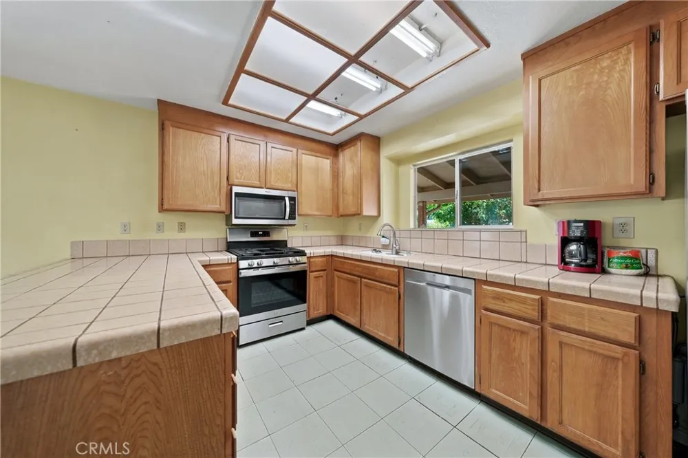 17002 Acacia Clearlake Oaks, CA 95423
