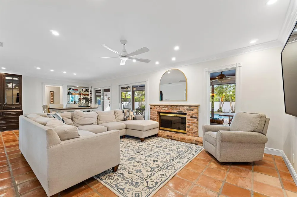 88 River Drive Tequesta, FL 33469
