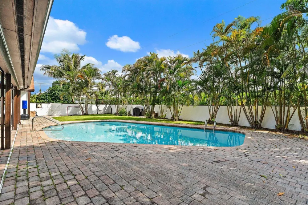 88 River Drive Tequesta, FL 33469