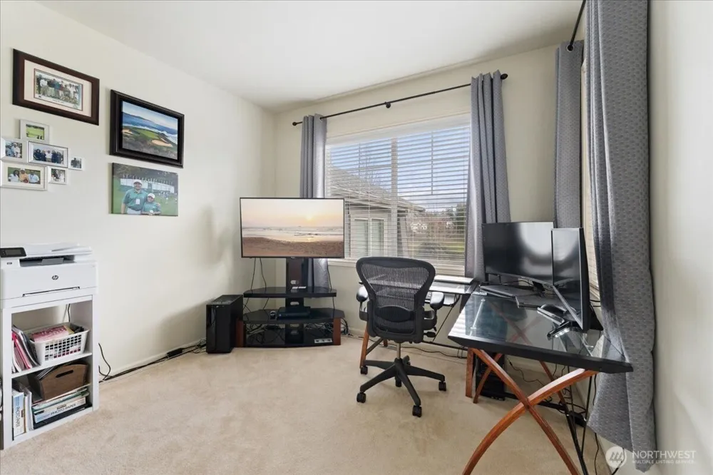 7041 Eagle Lake Drive SE Snoqualmie, WA 98065