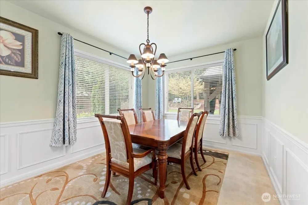 7041 Eagle Lake Drive SE Snoqualmie, WA 98065