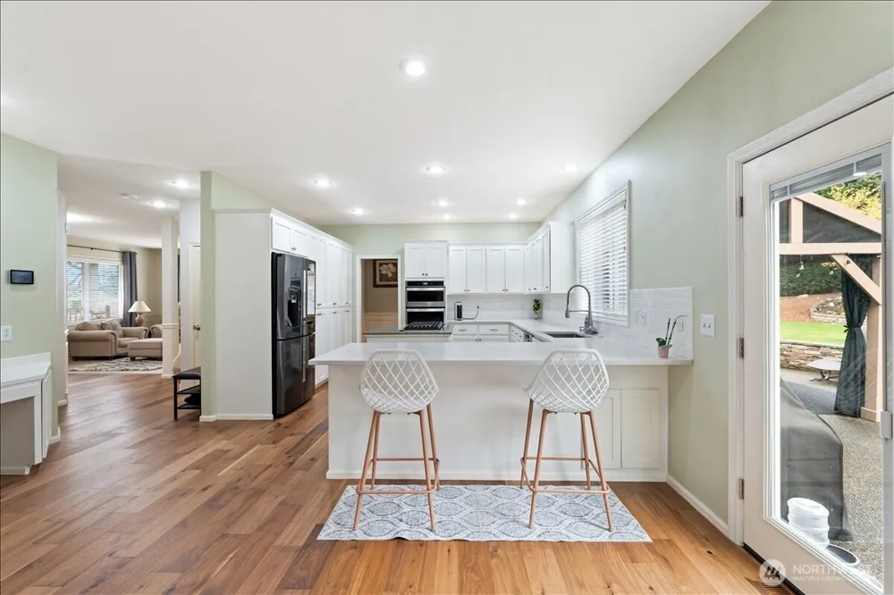 7041 Eagle Lake Drive SE Snoqualmie, WA 98065