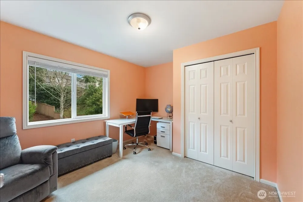 7041 Eagle Lake Drive SE Snoqualmie, WA 98065