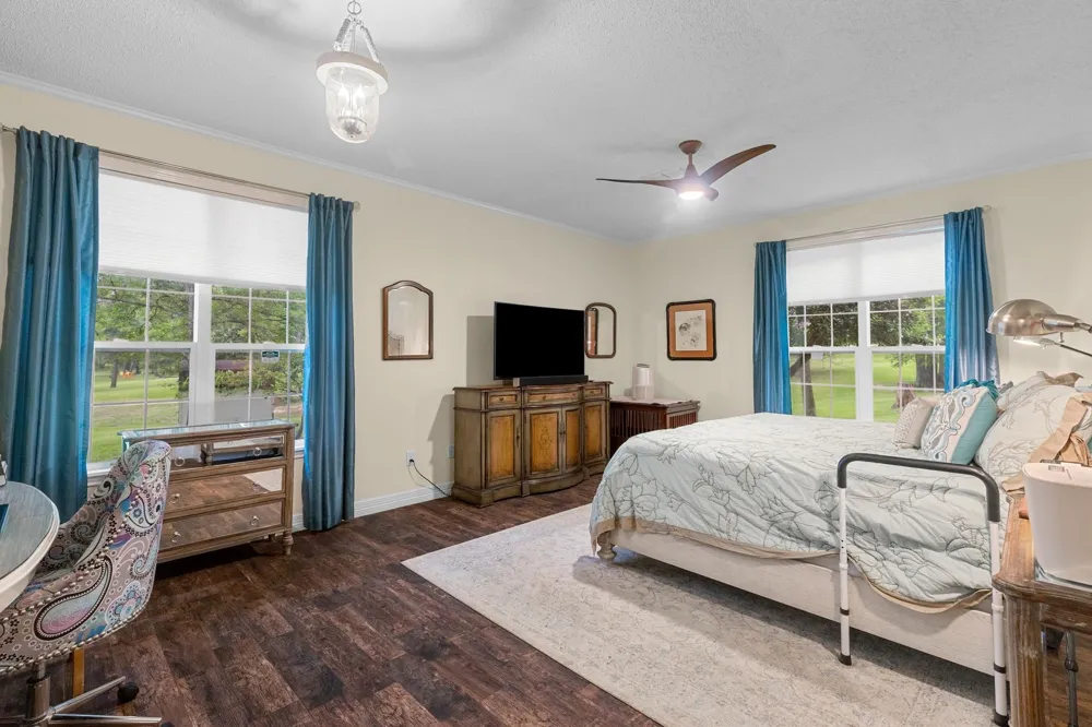 1185 Rs County Road 3503 Emory, TX 75440