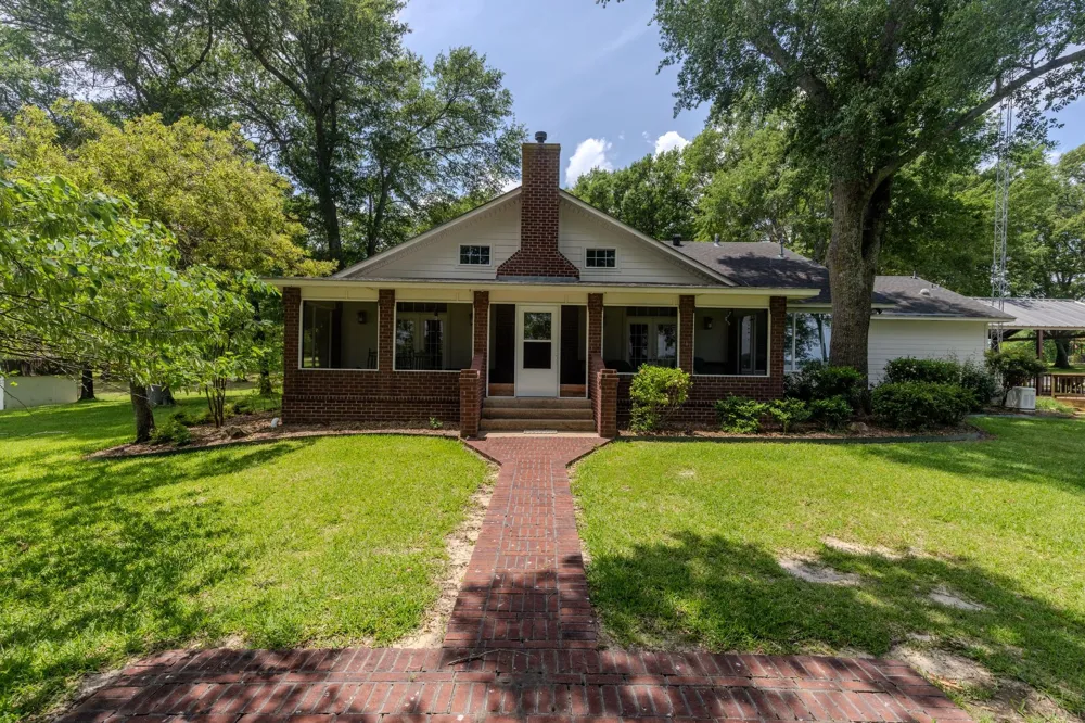 1185 Rs County Road 3503 Emory, TX 75440