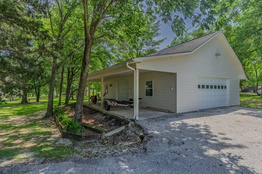 1185 Rs County Road 3503 Emory, TX 75440
