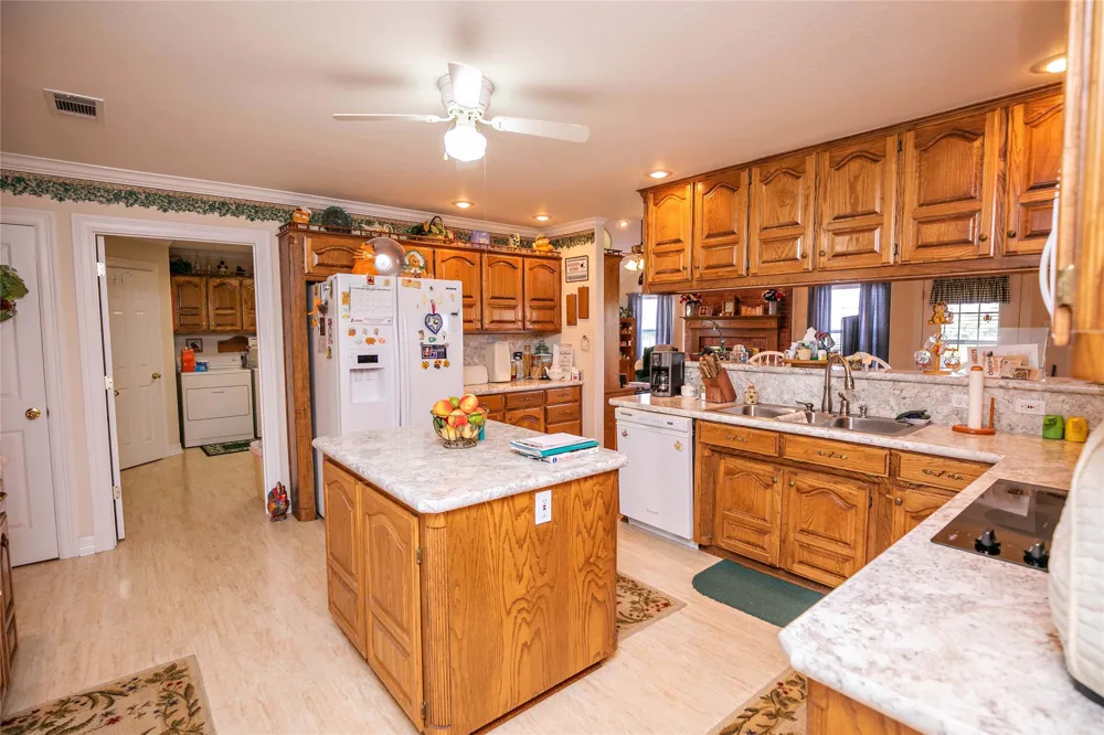 2424 FM 3297 Bonham, TX 75418