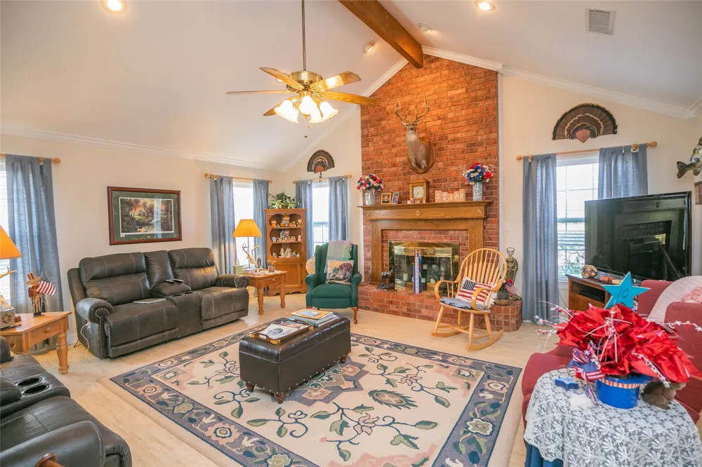 2424 FM 3297 Bonham, TX 75418