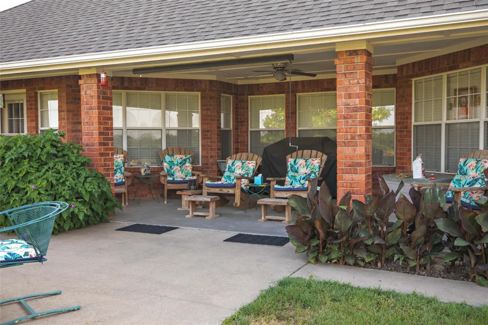 2424 FM 3297 Bonham, TX 75418