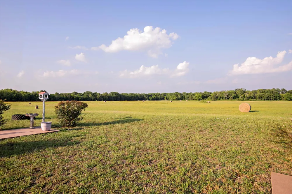 2424 FM 3297 Bonham, TX 75418