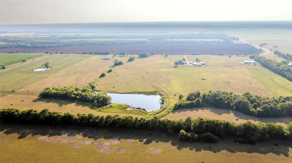 2424 FM 3297 Bonham, TX 75418
