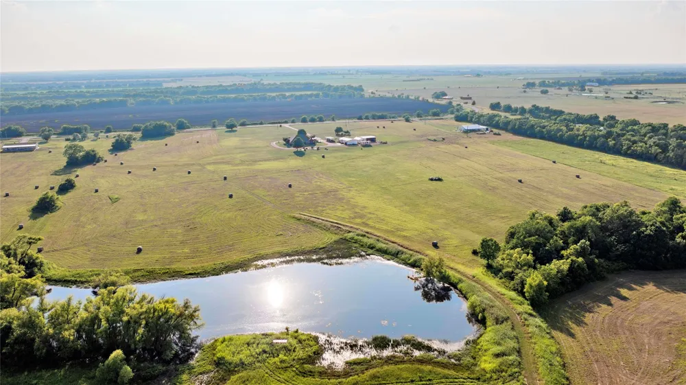 2424 FM 3297 Bonham, TX 75418