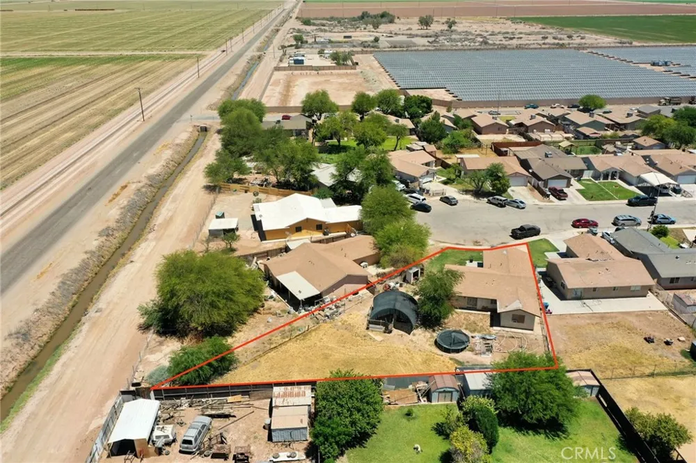 562 Sundance Ln Westmorland, CA 92281