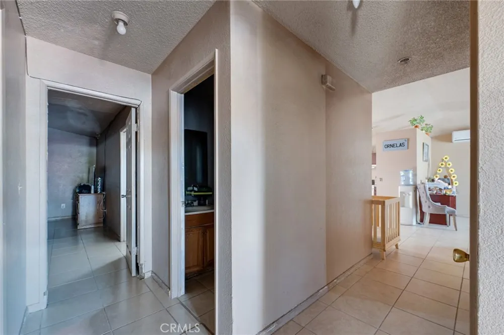 562 Sundance Ln Westmorland, CA 92281