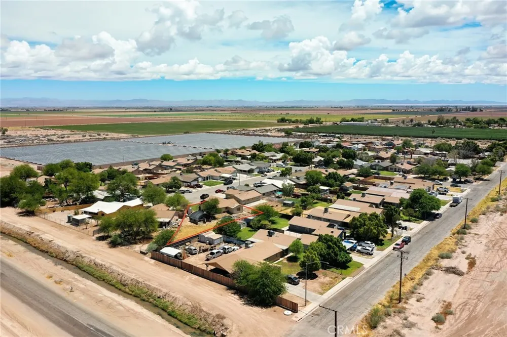 562 Sundance Ln Westmorland, CA 92281