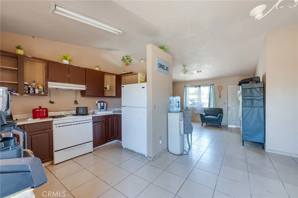 562 Sundance Ln Westmorland, CA 92281